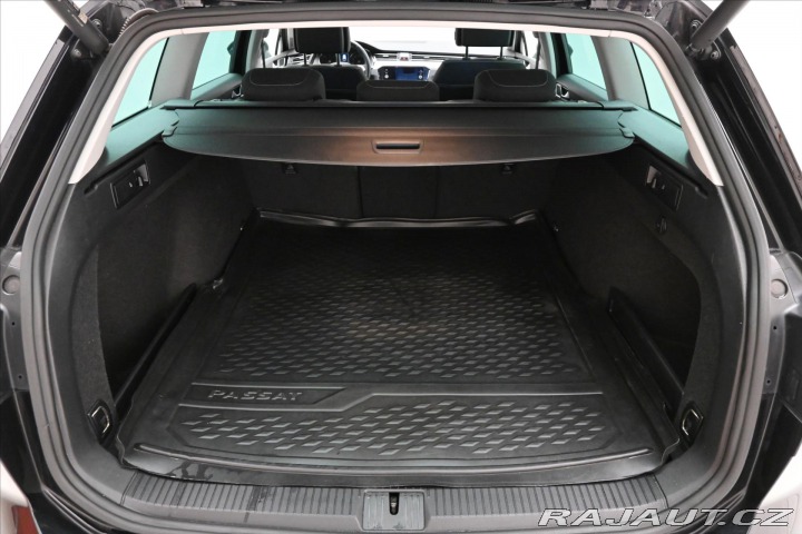 Volkswagen Passat Variant 2,0 TDI 110kW DSG 2023