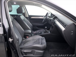 Volkswagen Passat 1,6 TDI Highline Tažné Pa 2016