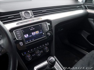 Volkswagen Passat 1,6 TDI Highline Tažné Pa 2016