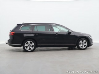 Volkswagen Passat 1,6 TDI Highline Tažné Pa 2016