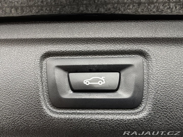BMW 3 318d Steptronic REZERVACE 2022