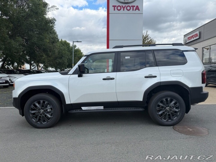 Toyota Land Cruiser MC 2027 EXECUTIVE Skyview 1800