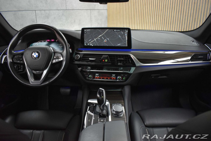 BMW 5 530d xD TAŽNÉ*N.TOPENÍ*ČR 2023