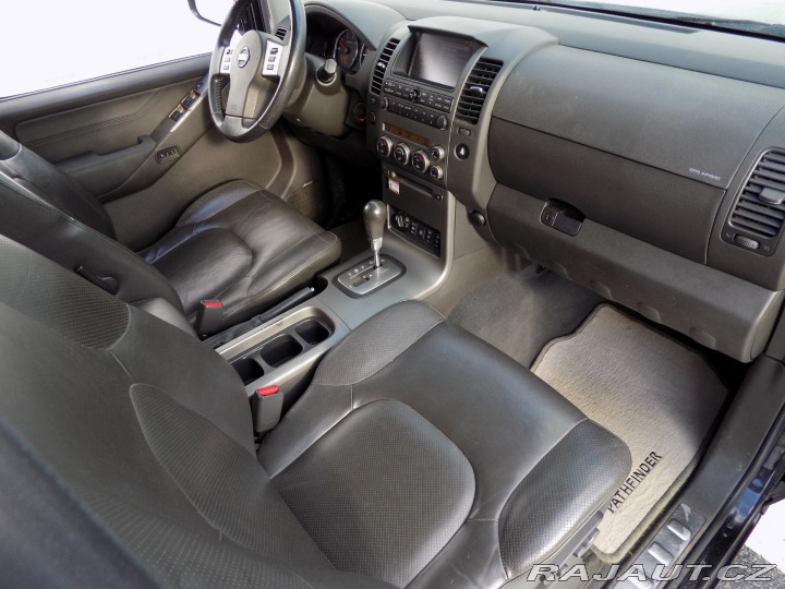 Nissan Pathfinder 2.5DCi/4x4/7.Míst/ 2008