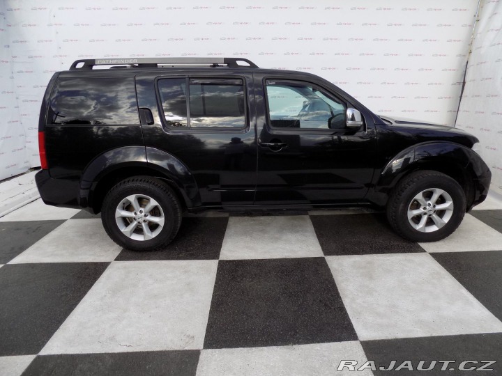 Nissan Pathfinder 2.5DCi/4x4/7.Míst/ 2008