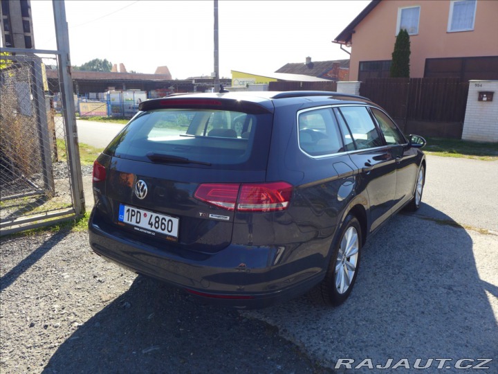 Volkswagen Passat 1,6 TDI COMFORTLINE 1.MAJ 2015