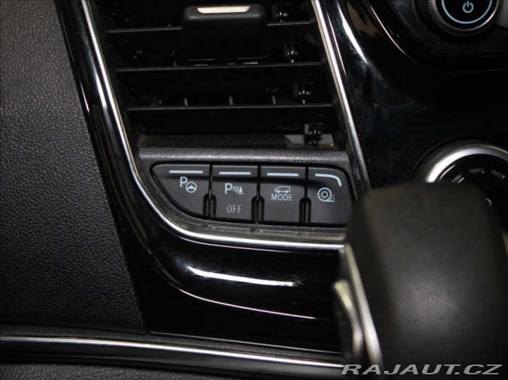 Ford Tourneo Custom 2,0 EB 125kW AT L2 Titan. 2023