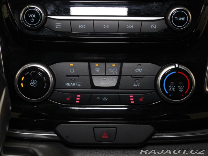 Ford Tourneo Custom 2,0 EB 125kW AT L2 Titan. 2023