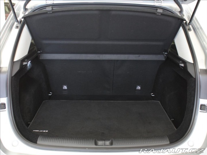 MG ZS 1,5 i 85kW Elegance 9785k 2025