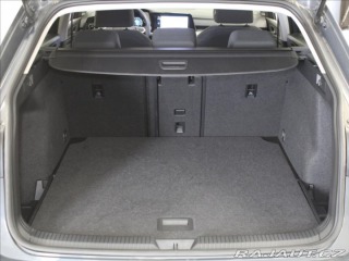 Volkswagen Golf 1,5 TSI 110kW Style Var. 2023