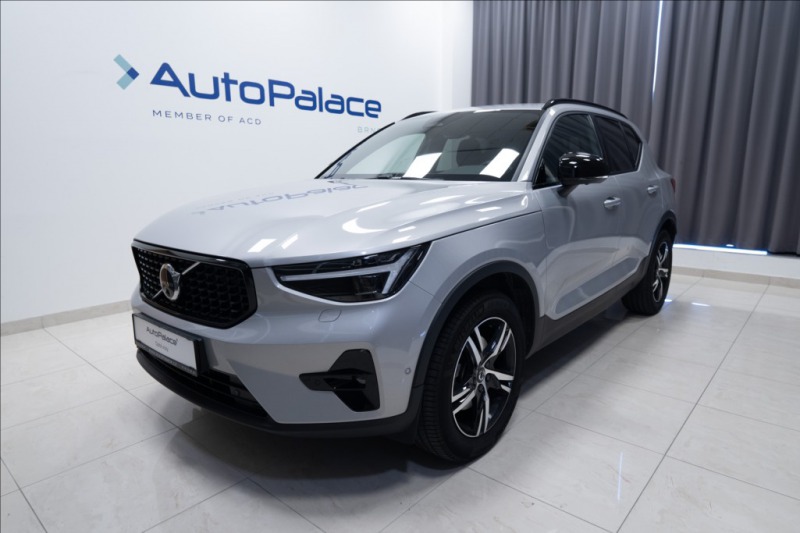 Volvo XC40 2,0 B3 NAVI KAMERA 360° T