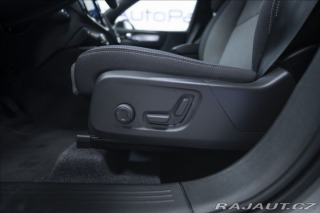 Volvo XC40 2,0 B3 NAVI KAMERA 360° T 2025