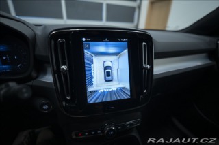 Volvo XC40 2,0 B3 NAVI KAMERA 360° T 2025