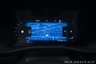 Volvo XC40 2,0 B3 NAVI KAMERA 360° T 2025