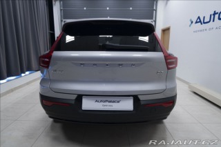 Volvo XC40 2,0 B3 NAVI KAMERA 360° T 2025