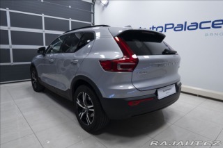 Volvo XC40 2,0 B3 NAVI KAMERA 360° T 2025