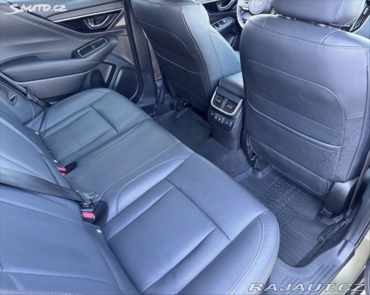 Subaru Outback 2,5 TOURING CVT, TAŽNÉ 2021