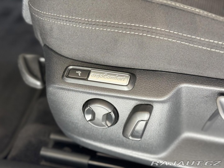 Volkswagen Passat 2,0TDI DSG 140kW*Masáž*Ka 2019