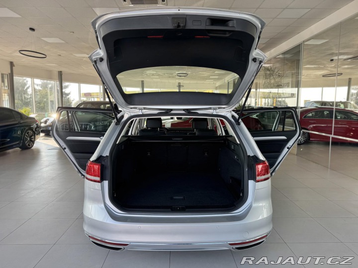 Volkswagen Passat 2,0TDI DSG 140kW*Masáž*Ka 2019