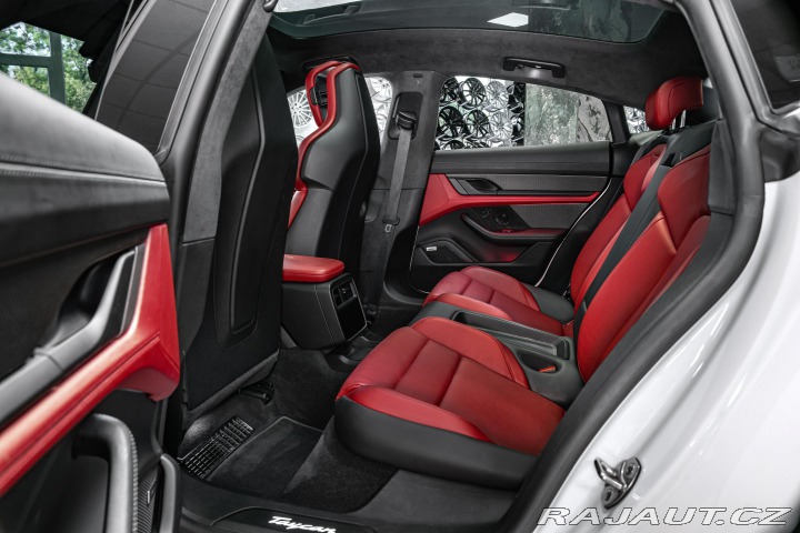 Porsche Taycan Turbo S PCCB/PDCC/PDLS+/P 2021