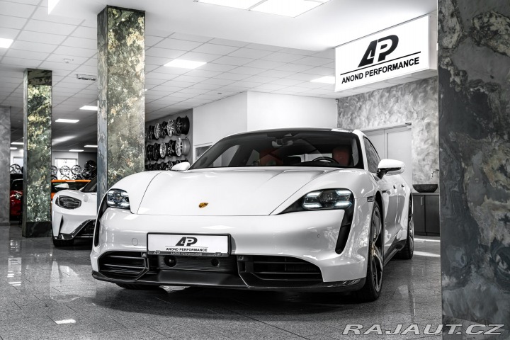 Porsche Taycan Turbo S PCCB/PDCC/PDLS+/P 2021