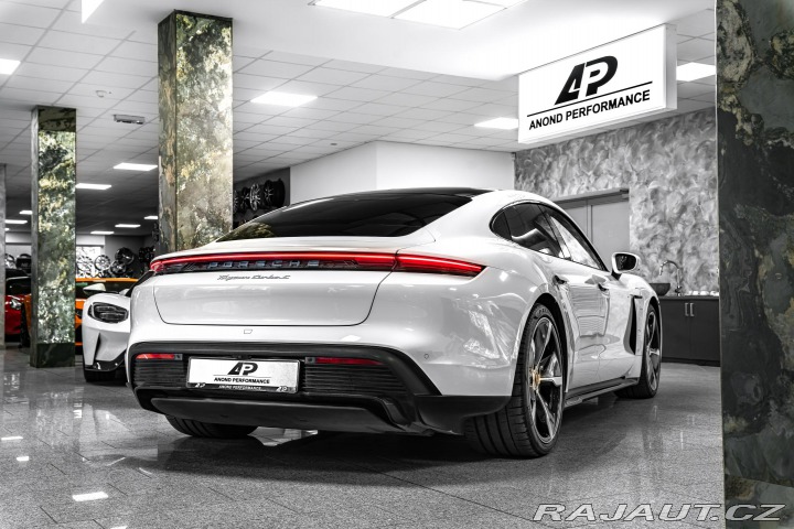 Porsche Taycan Turbo S PCCB/PDCC/PDLS+/P 2021