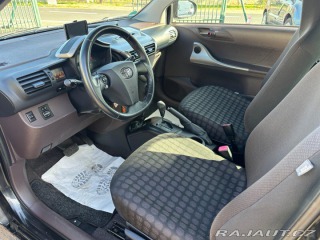 Toyota iQ 1,0 50Kw Automat 2010