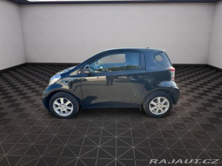 Toyota iQ 1,0 50Kw Automat 2010