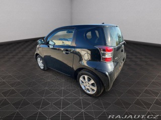 Toyota iQ 1,0 50Kw Automat 2010