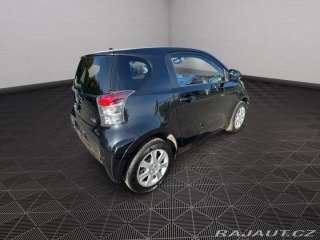 Toyota iQ 1,0 50Kw Automat 2010