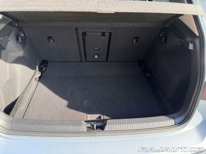 Volkswagen Golf People 1,5TSI 110kW DSG 2024