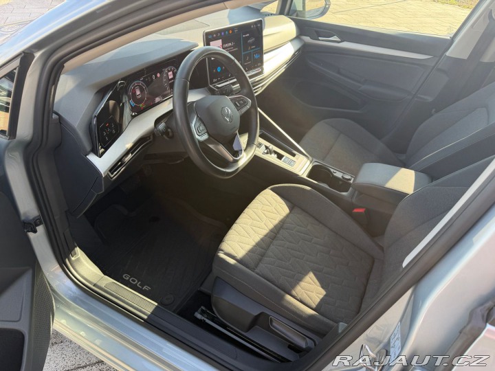 Volkswagen Golf People 1,5TSI 110kW DSG 2024