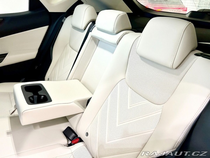 Lexus Ostatní modely NX 350h 350h 2.5 HEV PRESTIGE 1800