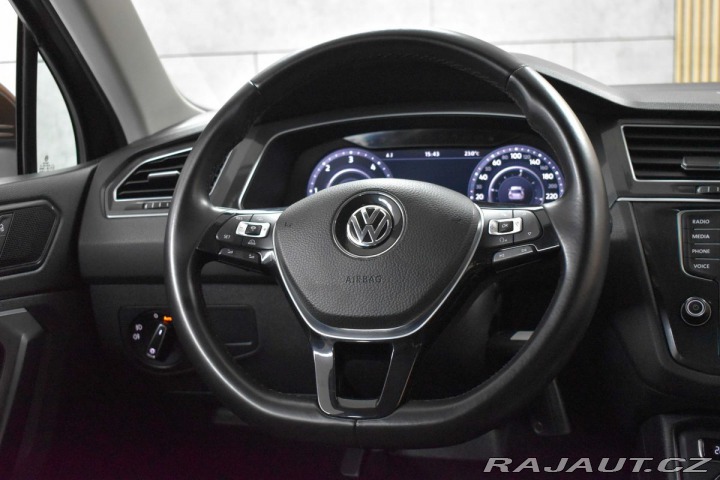 Volkswagen Tiguan 2.0 TDI R-LINE*4x4*DSG*TA 2017