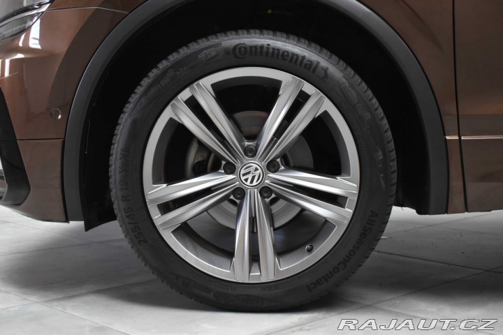 Volkswagen Tiguan 2.0 TDI R-LINE*4x4*DSG*TA 2017