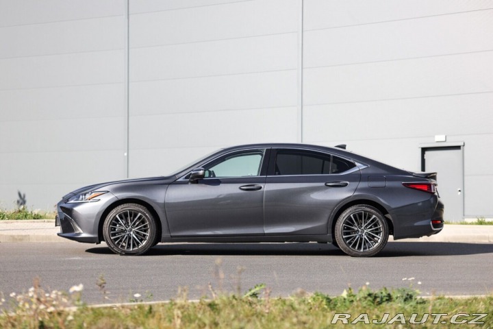 Lexus Ostatní modely ES 300h 300H 2,5 HEV LIMITED EDIT 2026