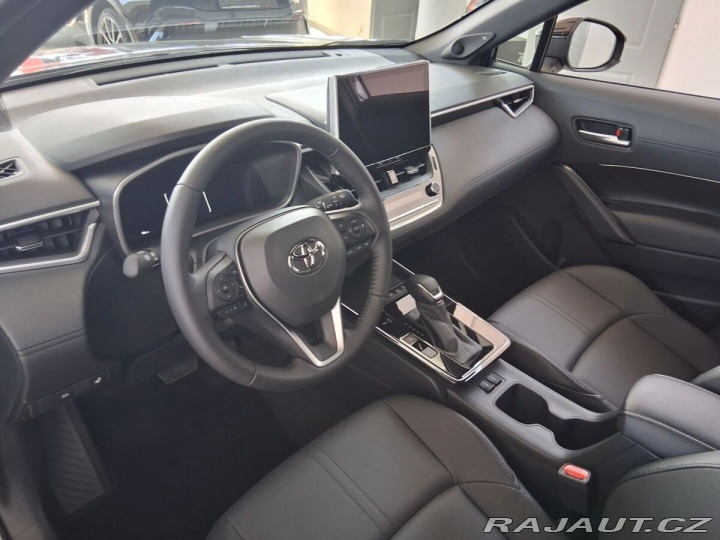 Toyota Corolla Cross Executive 2,0 HEV 4WD 1800