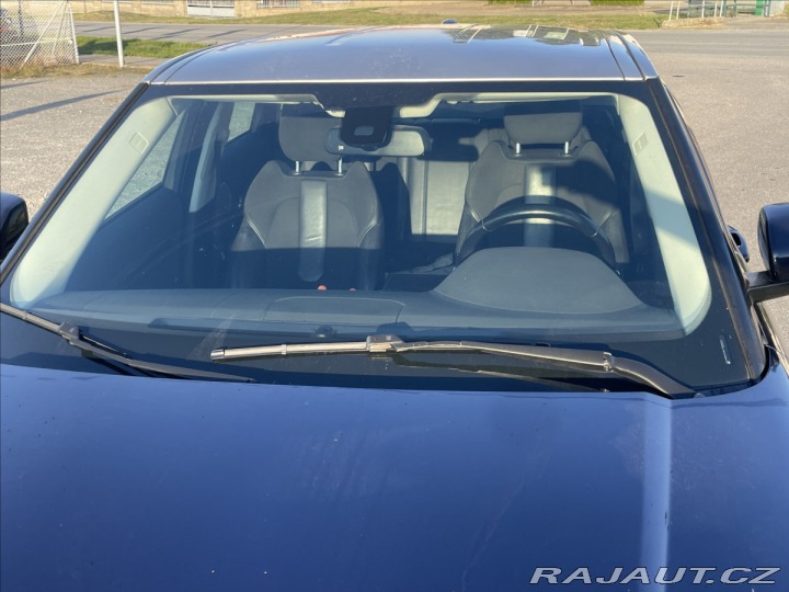 Land Rover Range Rover 2,2 TD4 110kw Tažné Klima 2013
