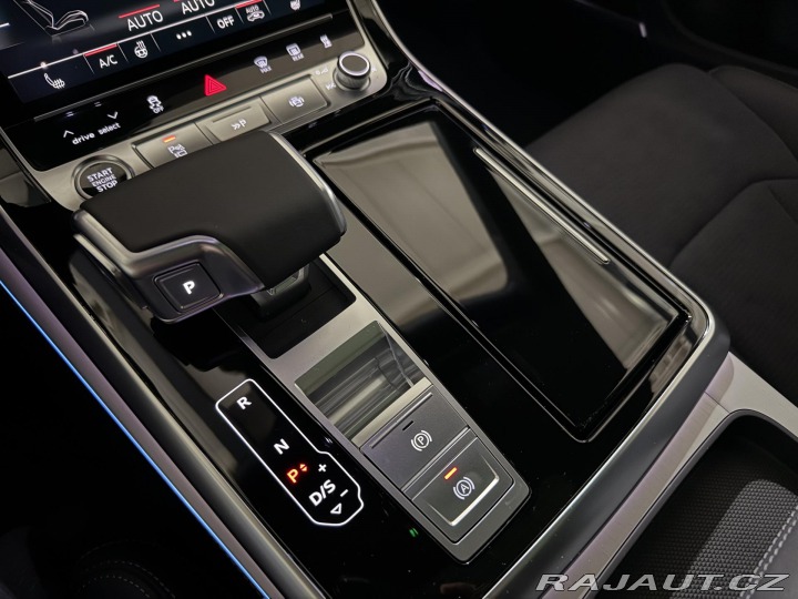 Audi Q8 50TDI 210kW OLED K360 PAN 2025