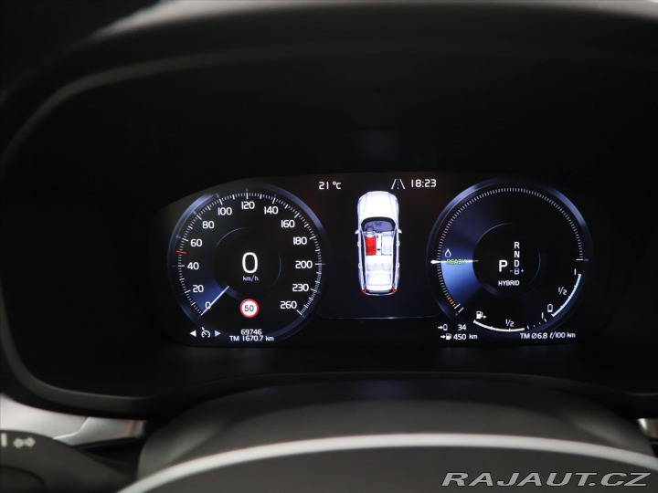 Volvo V60 2,0 T6 186kW 4x4 Momentum 2021