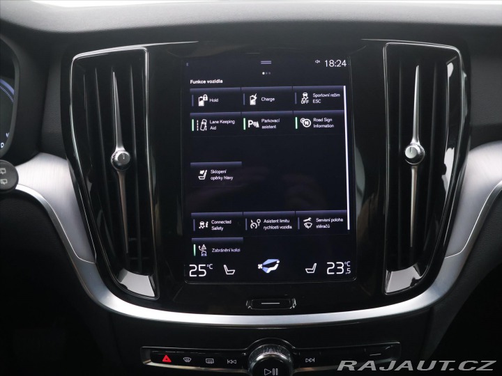 Volvo V60 2,0 T6 186kW 4x4 Momentum 2021