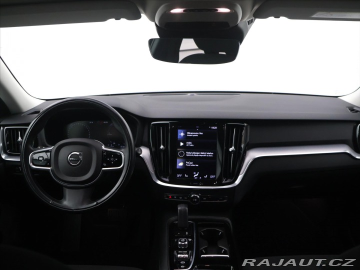 Volvo V60 2,0 T6 186kW 4x4 Momentum 2021