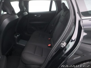 Volvo V60 2,0 T6 186kW 4x4 Momentum 2021
