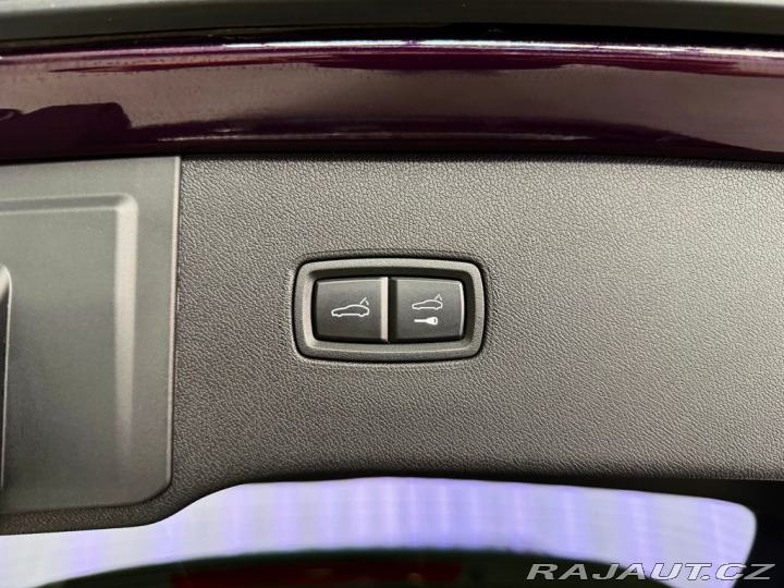 Porsche Cayenne e-HYBRID SPORT CHRONO, AI 2025