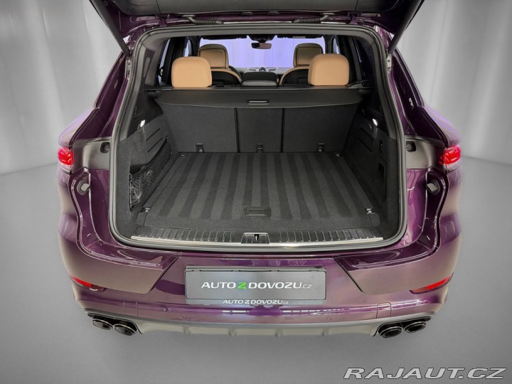 Porsche Cayenne e-HYBRID SPORT CHRONO, AI 2025