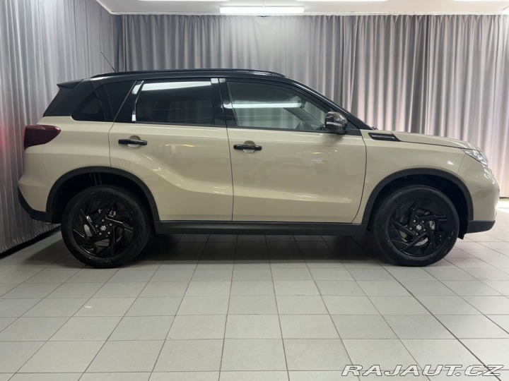 Suzuki Vitara 1,4 Black ed. 4x2, zimní 2026