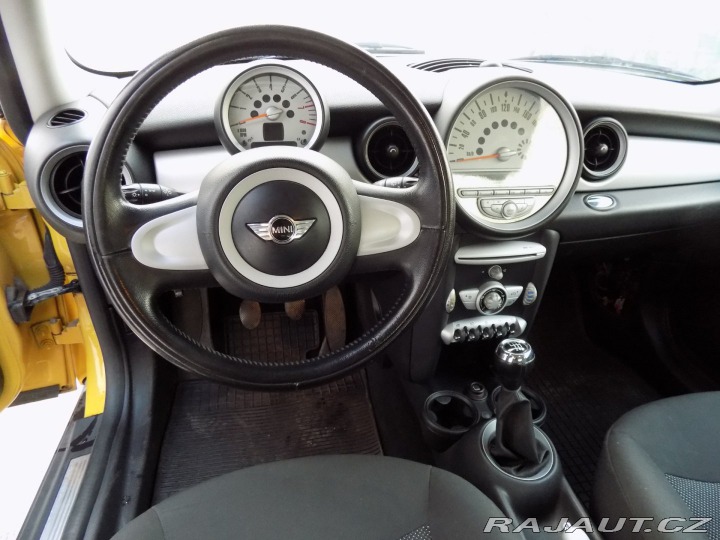 Mini Cooper 1.6i/Klimatizace/ 2007