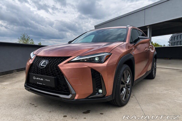 Lexus Ostatní modely UX 300h 300h 2.0L HEV F SPORT DES 1800
