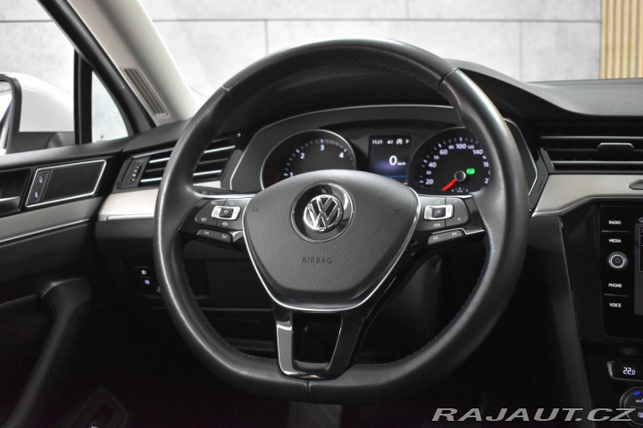 Volkswagen Passat 2.0TDI 110kW DSG*ACC*KAME 2018