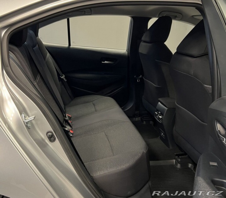 Toyota Corolla 1,5 COMFORT 2024